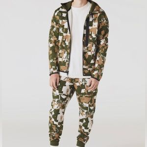 Nike Tech Fleece Abstract Camo Suit NWT